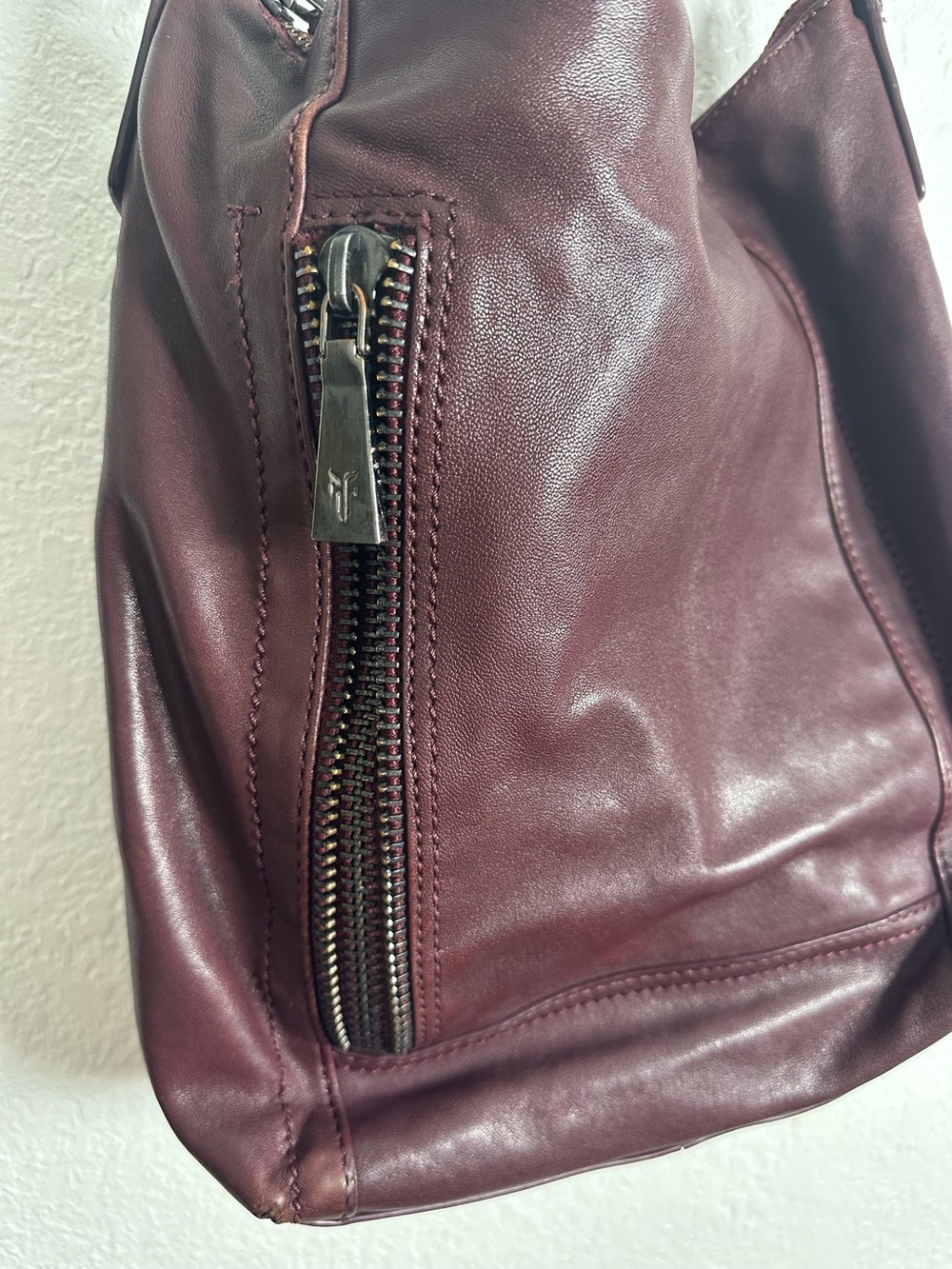 Frye Leather Lena Hobo Bag with shoulder Strap~ READ Description - Picture 3 of 14